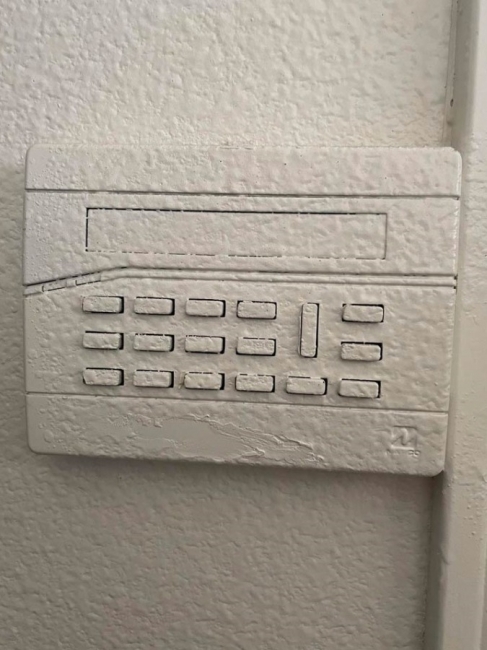 An Inexplicable Hotel Thermostat
